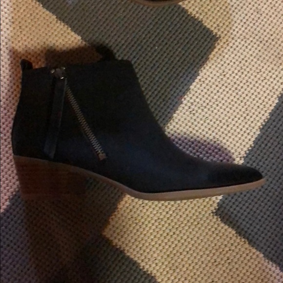 Black booties. Circus by Sam Edelman - Picture 2 of 2